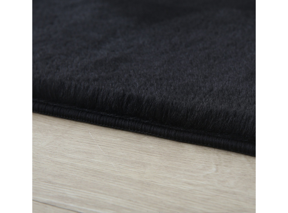 Kusový koberec Pouffy 5100 Black kruh