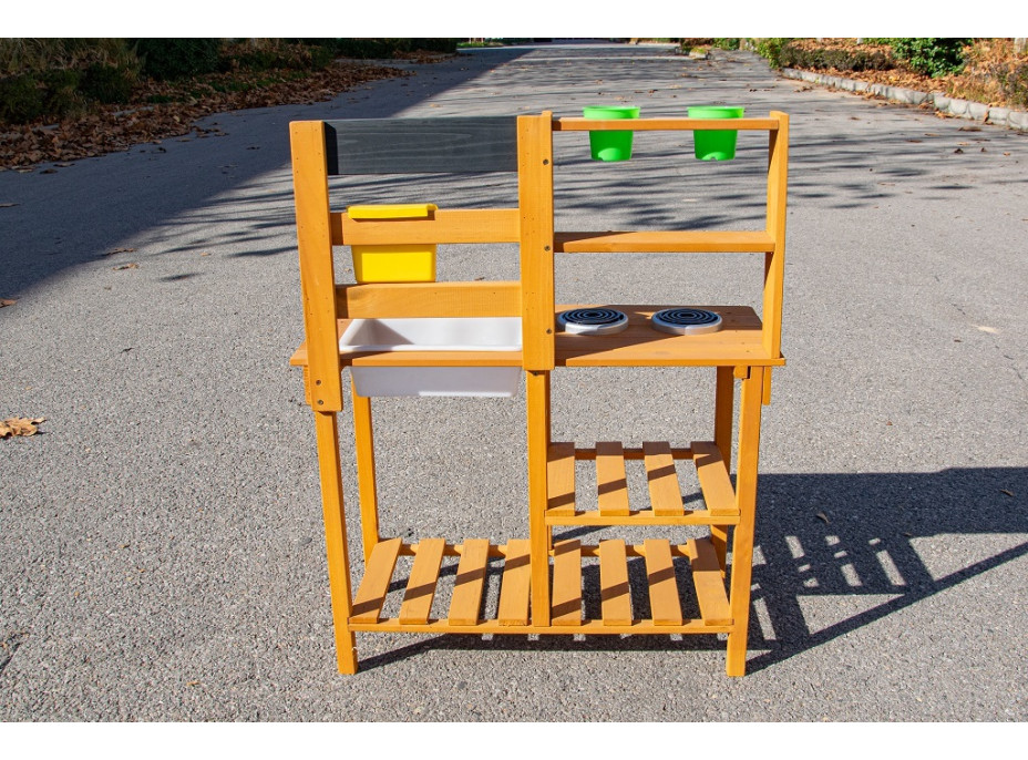 2Kids Toys Drevená záhradná kuchynka s drezom