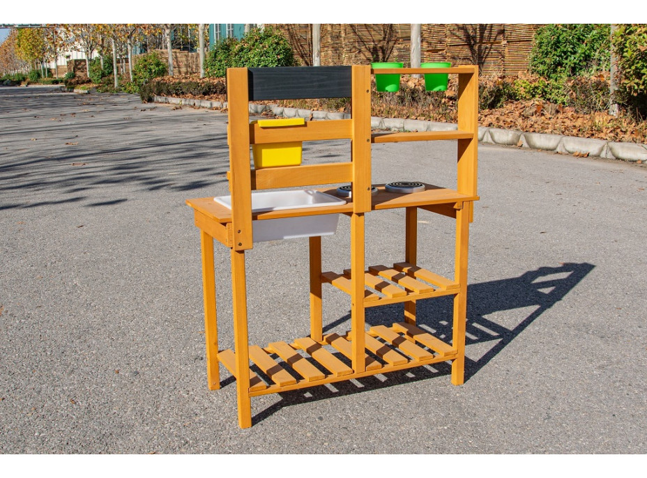 2Kids Toys Drevená záhradná kuchynka s drezom