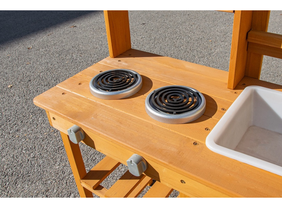 2Kids Toys Drevená záhradná kuchynka s drezom