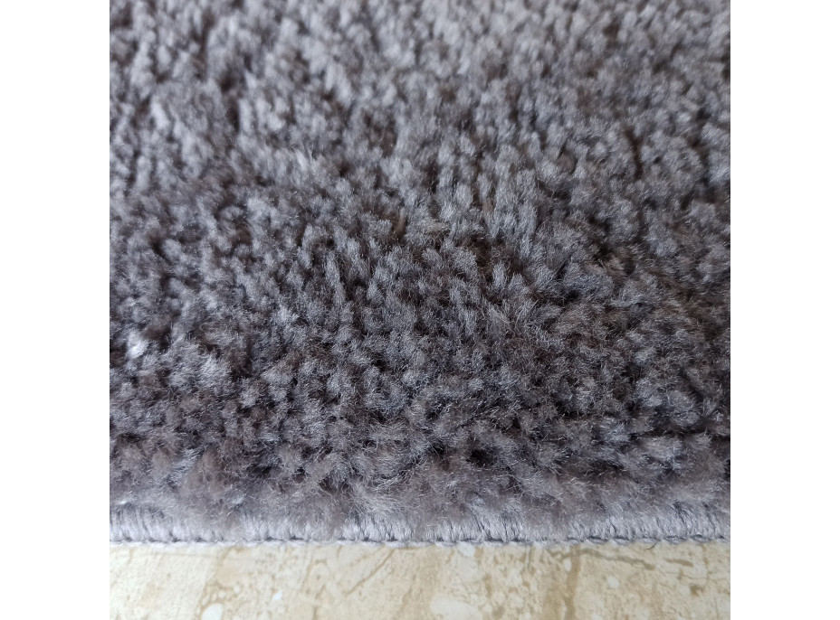 Moderný koberec SHAGGY CAMIL - tmavo šedý