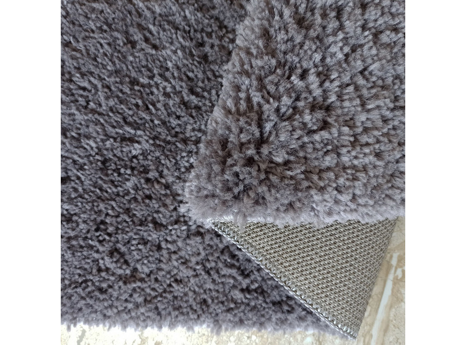 Moderný koberec SHAGGY CAMIL - tmavo šedý