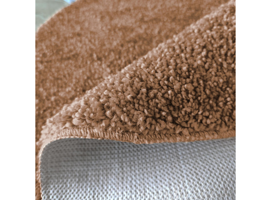 Moderný koberec SHAGGY CAMIL okrúhly - svetlo hnedý