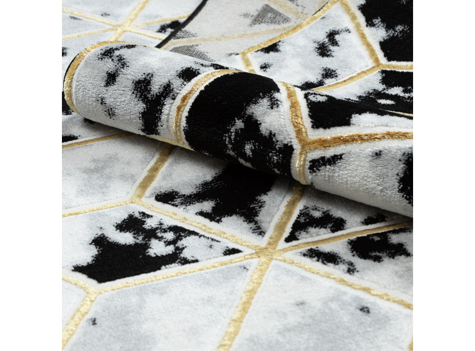 Kusový koberec Allure 1966 black/gold