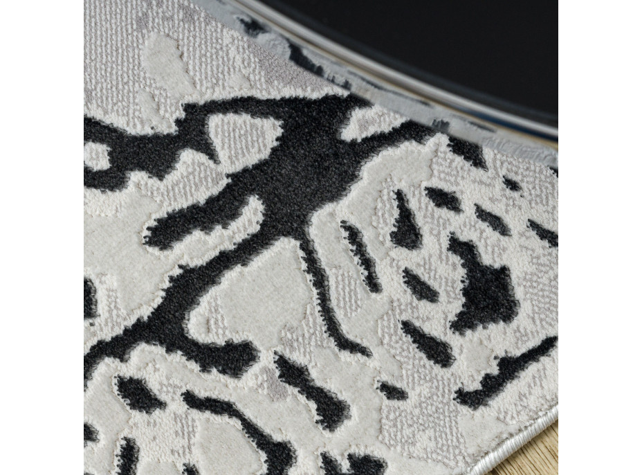 Kusový koberec Allure 1961 white/grey