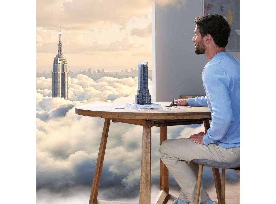 RAVENSBURGER Svietiace 3D puzzle Iconics: Empire State Building (Nočná edícia) 216 dielikov