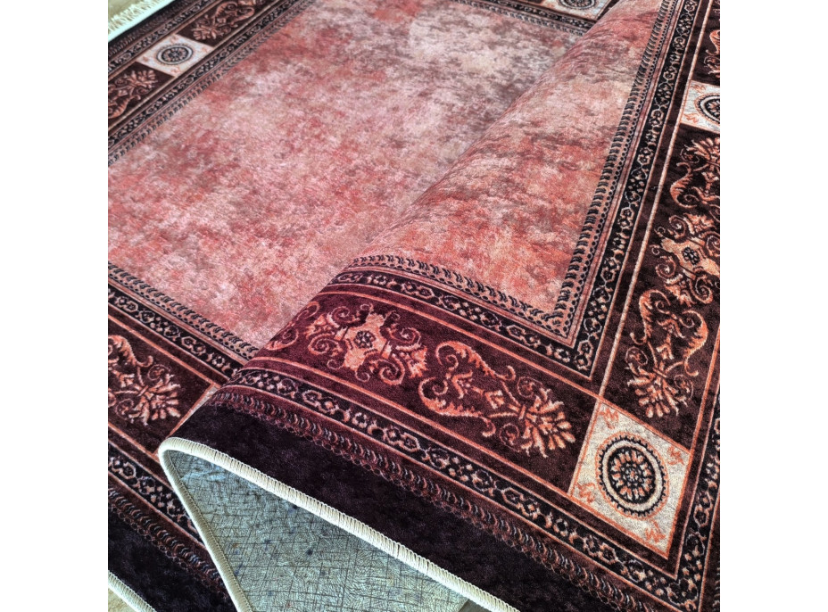 Kusový koberec HONOR New - Tile - červený