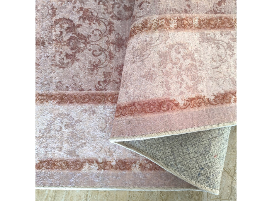 Kusový koberec HONOR New - Baroque - ružový