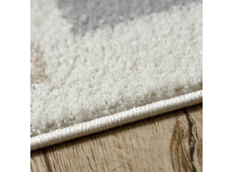 Kusový koberec Fusion 0213 white/dark pink