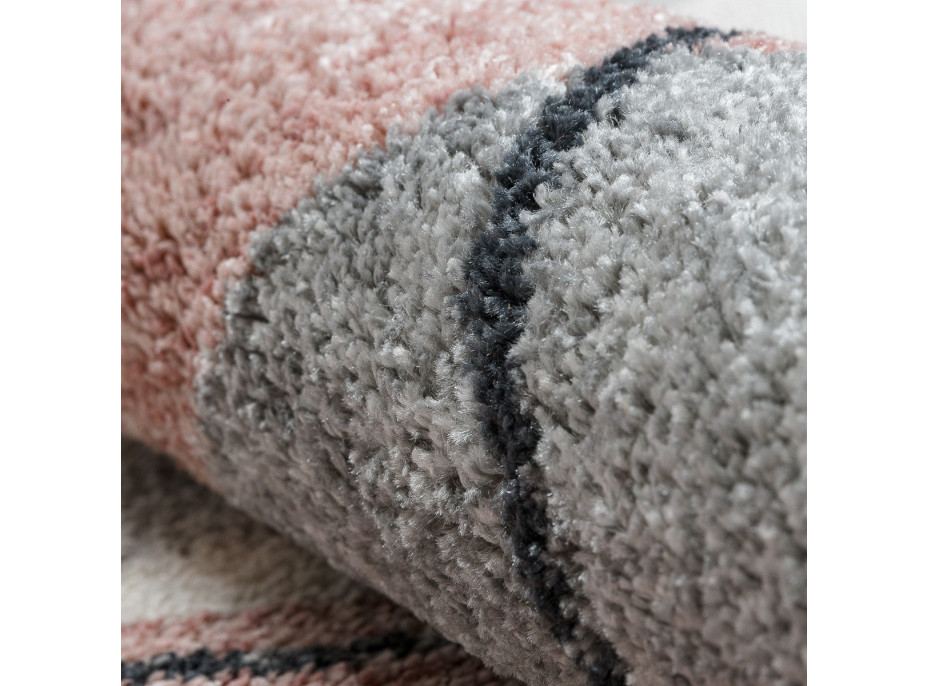 Kusový koberec Fusion 5868 white/dark pink