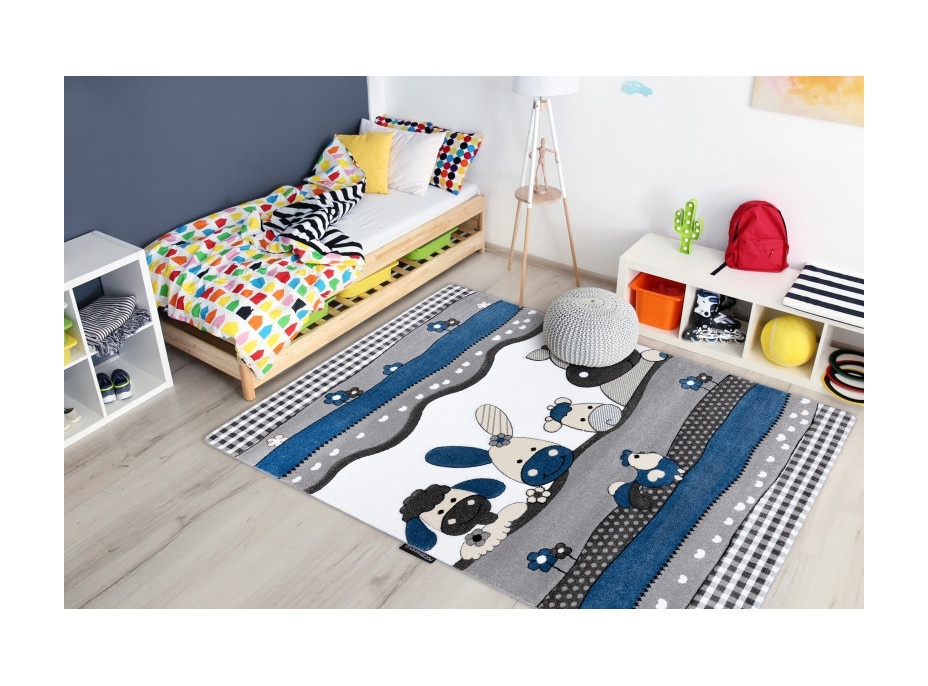 Detský kusový koberec Petit Farm animals blue, 120x170 cm