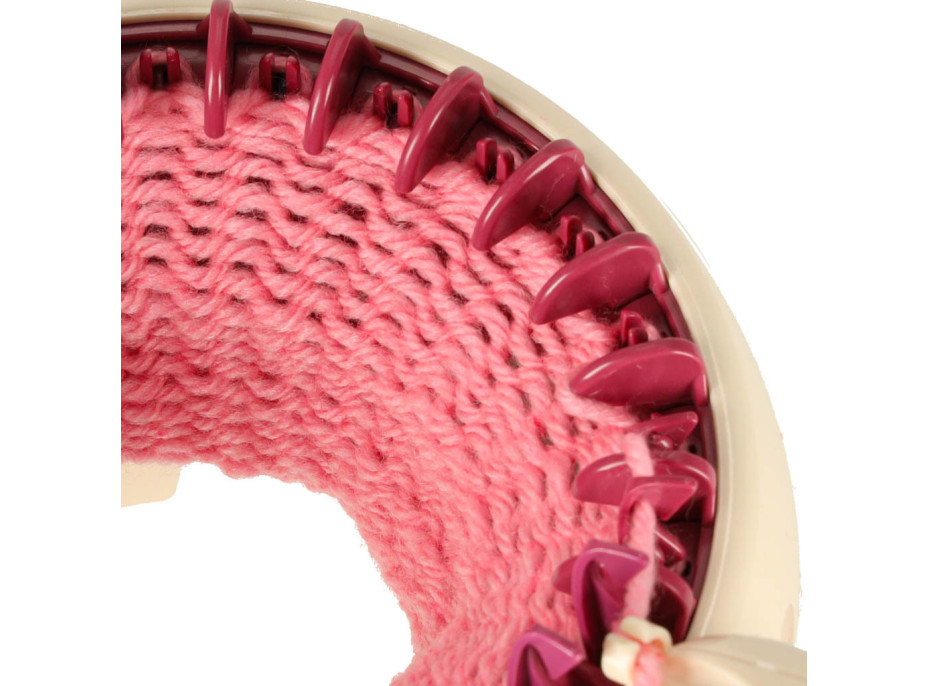 Pletací stroj - 5 priadzí