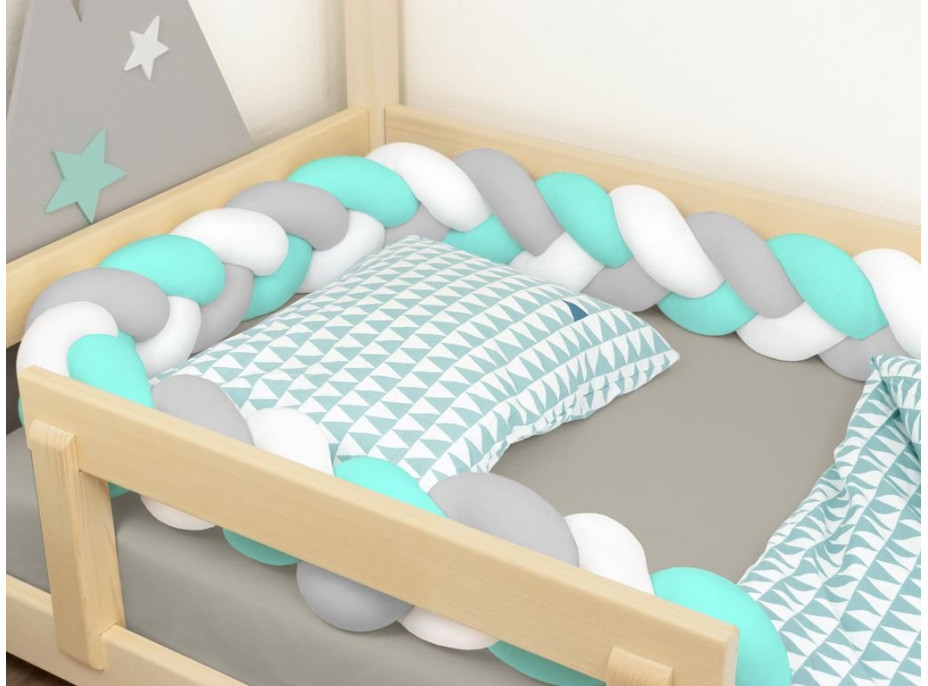 Chránič na detskú posteľ pletený do vrkoča JERSEY - bielo-šedo-mint