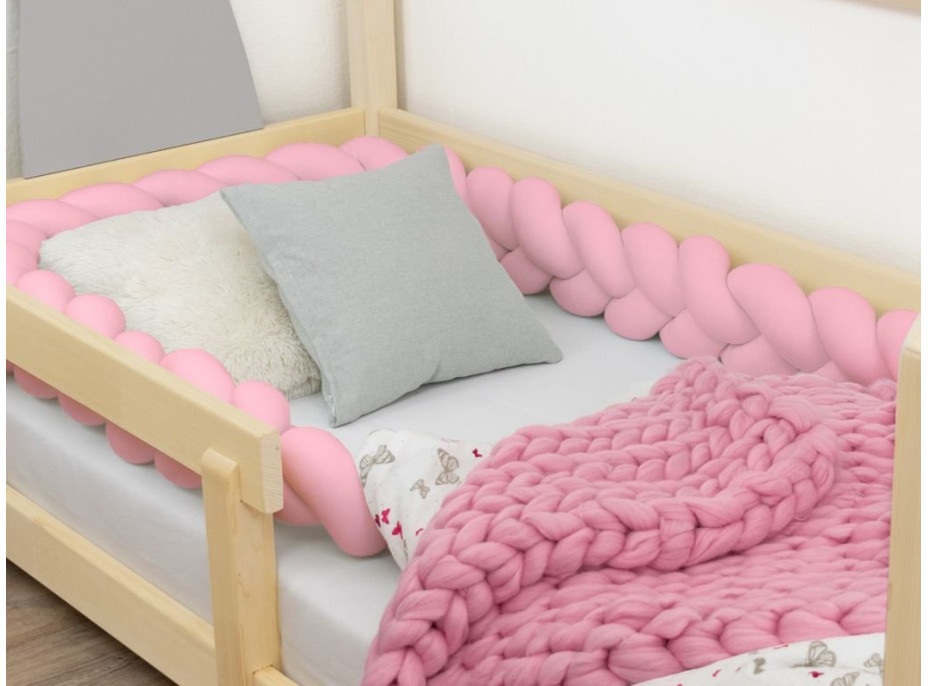 Chránič na detskú posteľ pletený do vrkoča JERSEY - ružový