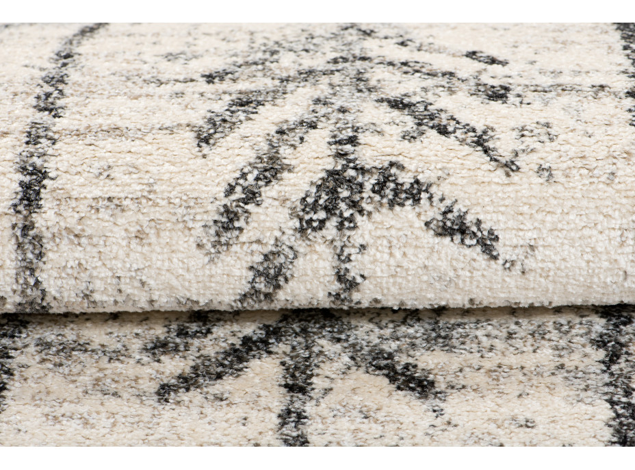 Kusový koberec ETHNIC krémový - typ G