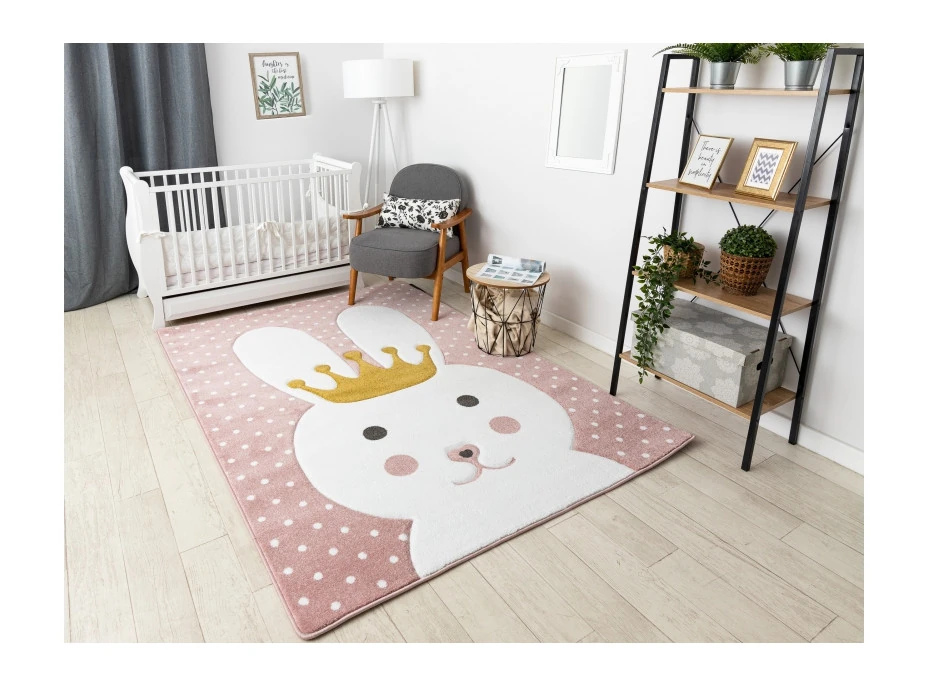 SKLADOM: Detský kusový koberec PETM Král králik - ružový - 200x290 cm