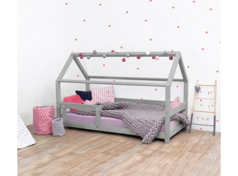 Detská Domčekové posteľ z masívu 200x90 cm TEREZA sa zábranami