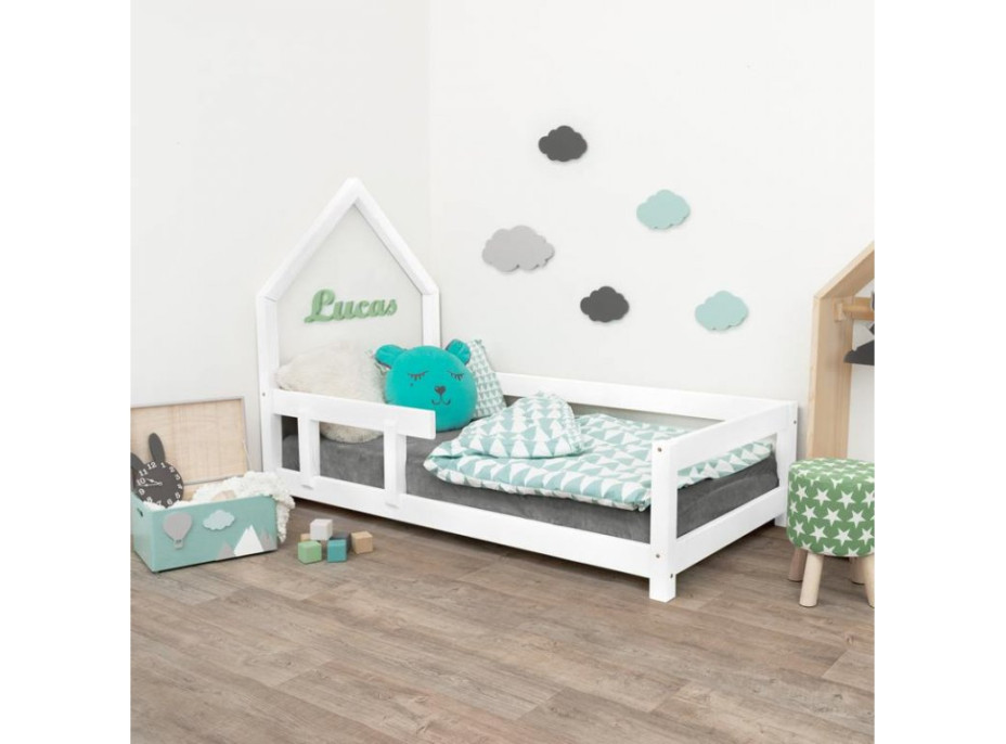 Detská Domčekové posteľ z masívu 200x120 cm Poppy sa zábranami