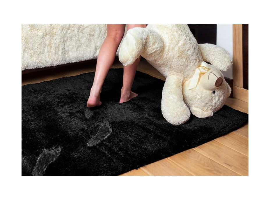 Detský plyšový koberec ČIERNY