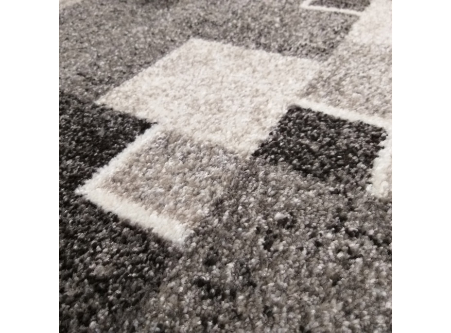 Kusový koberec PANNE štvorce - odtiene šedej