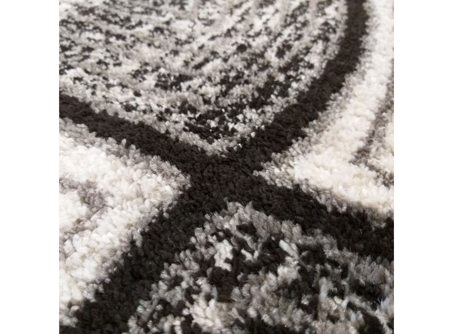 Kusový koberec PANNE whirl - odtiene hnedej