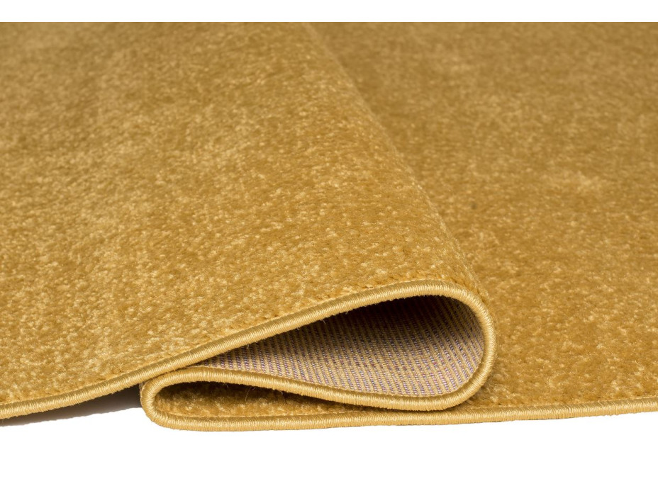 Moderný kusový koberec SPRING Porta - žltý