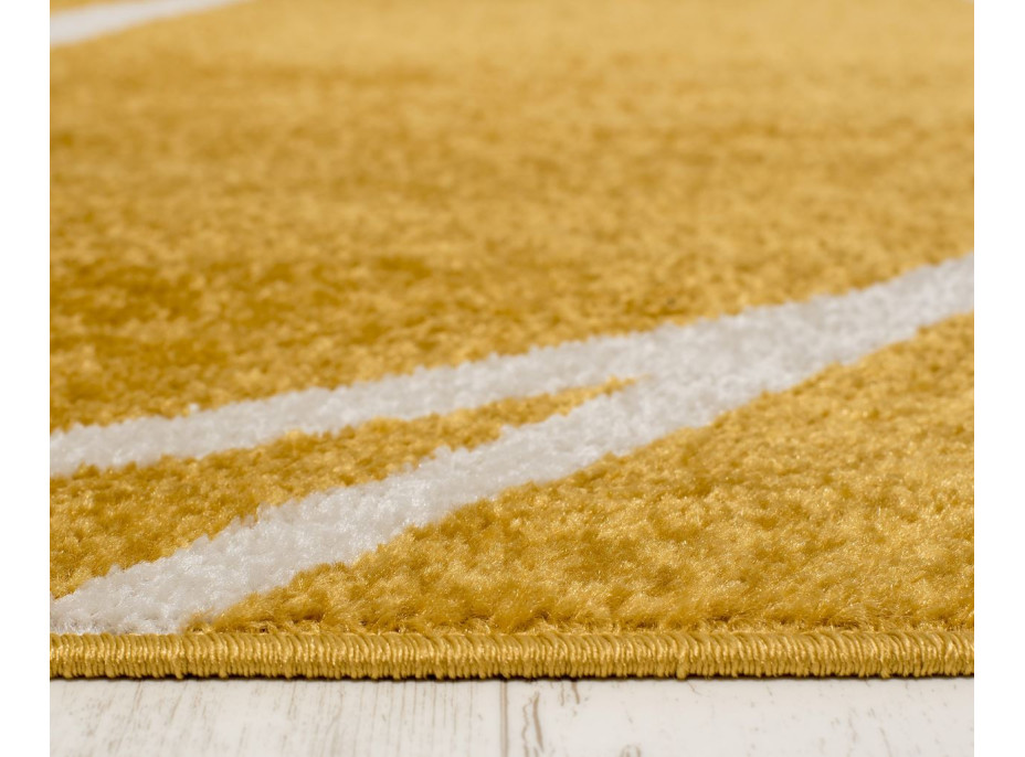 Moderný kusový koberec SPRING Raven - žltá