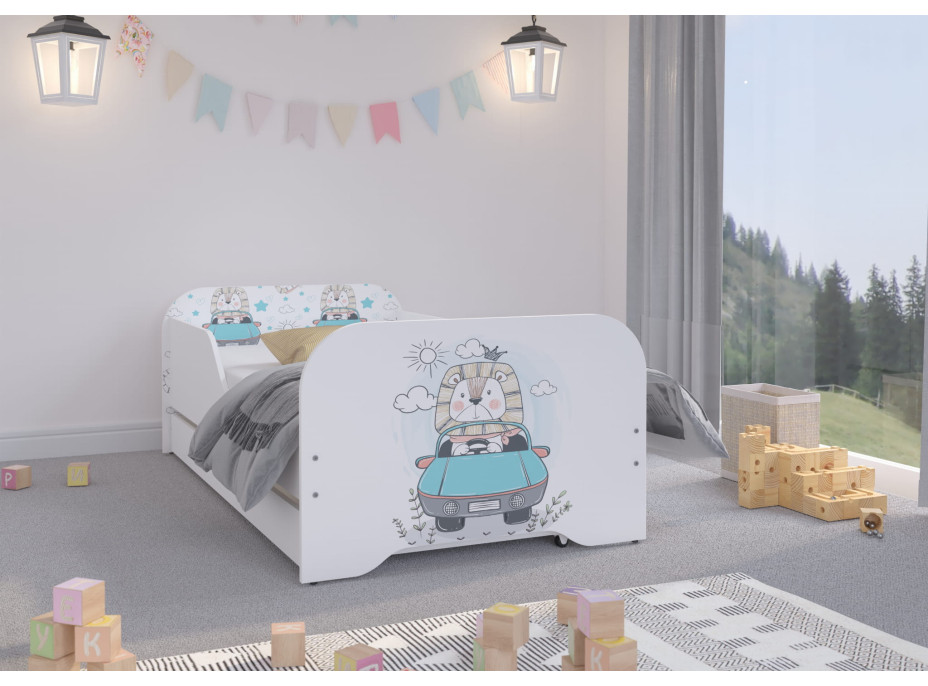 Detská posteľ KIM - LEV V AUTÍČKU 140x70 cm + MATRAC
