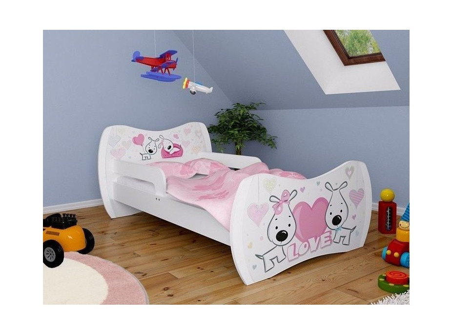 Detská posteľ bez šuplíku 140x70cm zamilovaný Psíci + matrace ZADARMO!