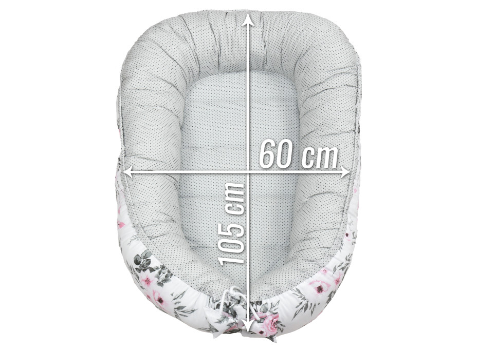 Obojstranné hniezdočko (kokon) pre bábätko - PREMIUM set 7v1 - Prechádzka v oblakoch s tmavomodrou minky