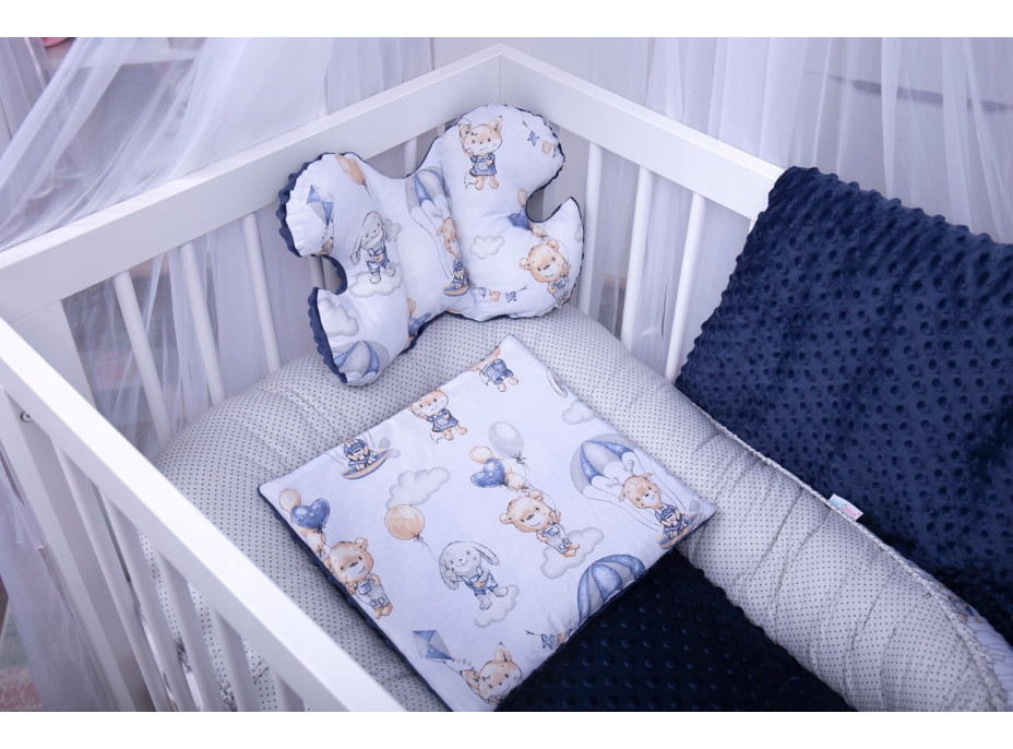 Obojstranné hniezdočko (kokon) pre bábätko - PREMIUM set 7v1 - Prechádzka v oblakoch s tmavomodrou minky