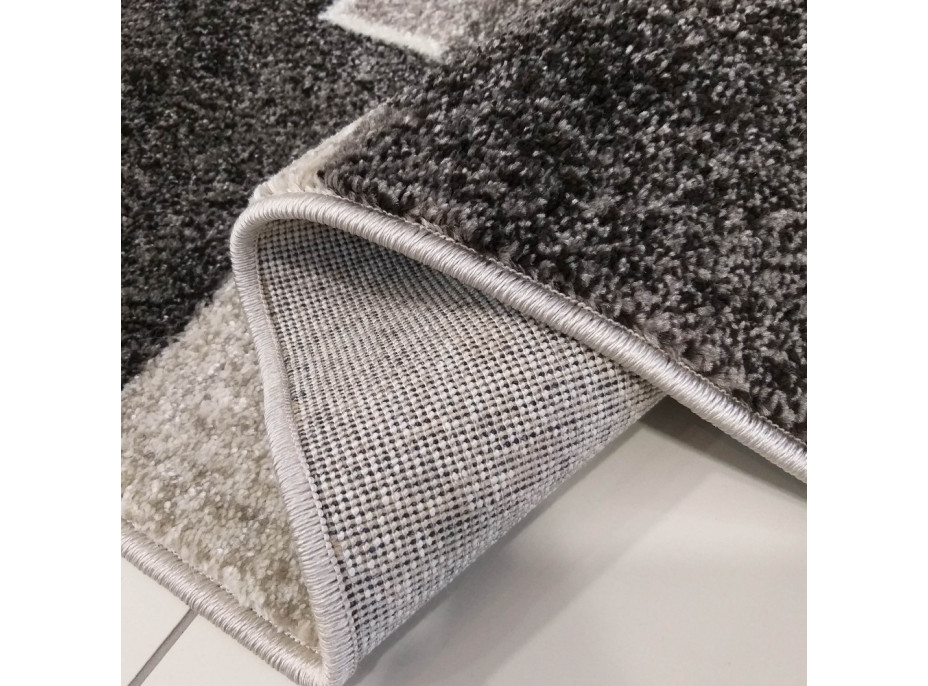 Kusový koberec PANNE štvorce - odtiene šedej 240x330cm