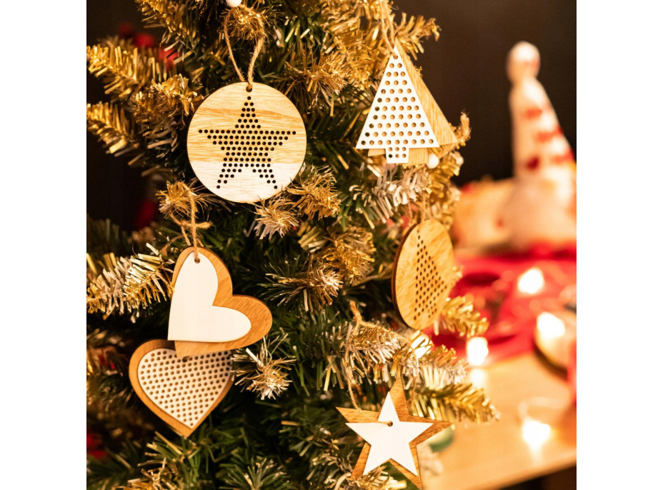 Vianočné závesné ozdoby na stromček z dreva 4 ks - stromček, hviezdičky a srdce