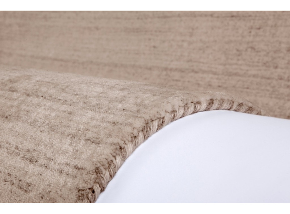 Ručne tkaný kusový koberec Legend of Obsession 330 Sand