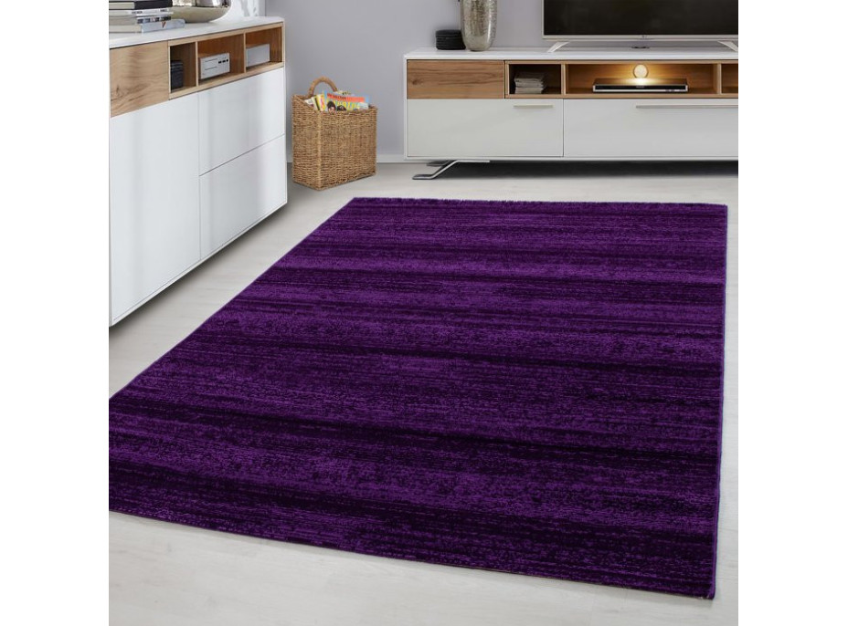 Kusový koberec Plus 8000 lila