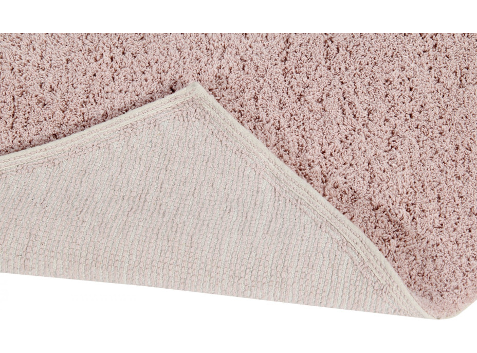 Ručne tkaný kusový koberec Puffy Love