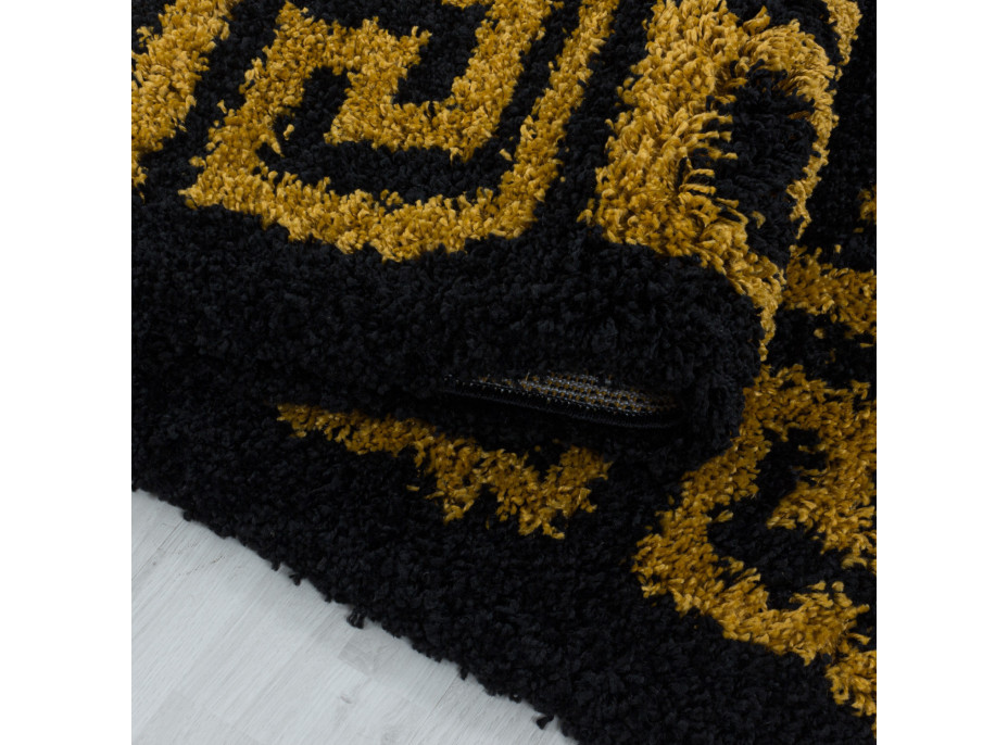 Kusový koberec Hera Shaggy 3301 gold