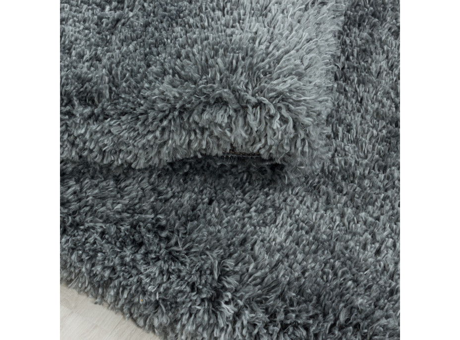 Kusový koberec Fluffy Shaggy 3500 light grey