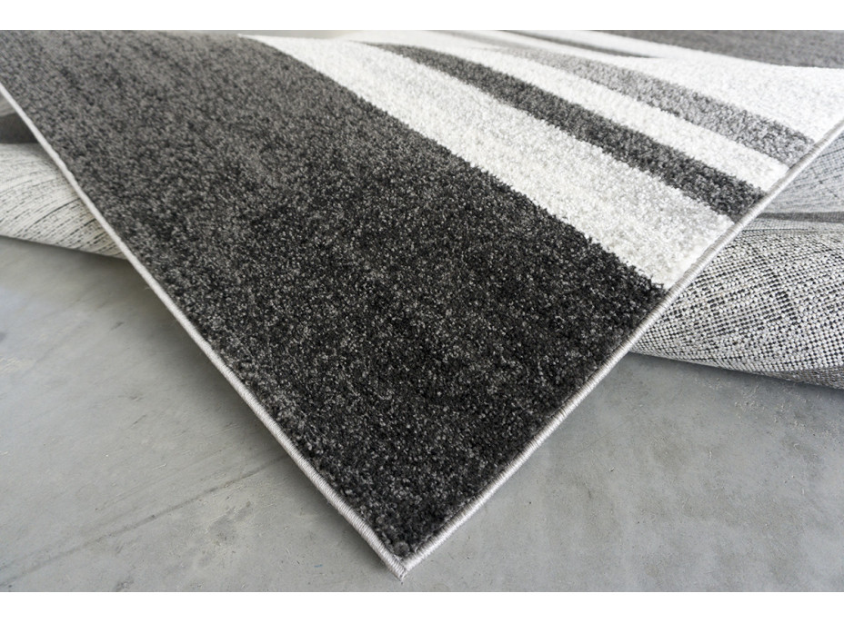 Kusový koberec Maksim 8602 Grey