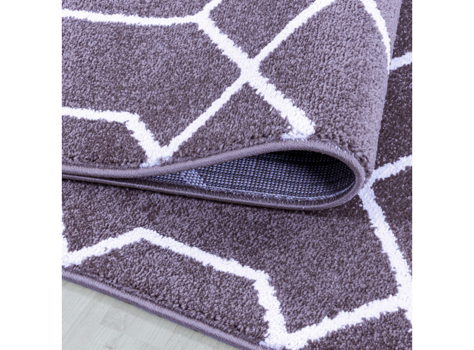 Kusový koberec Efor 3713 violet