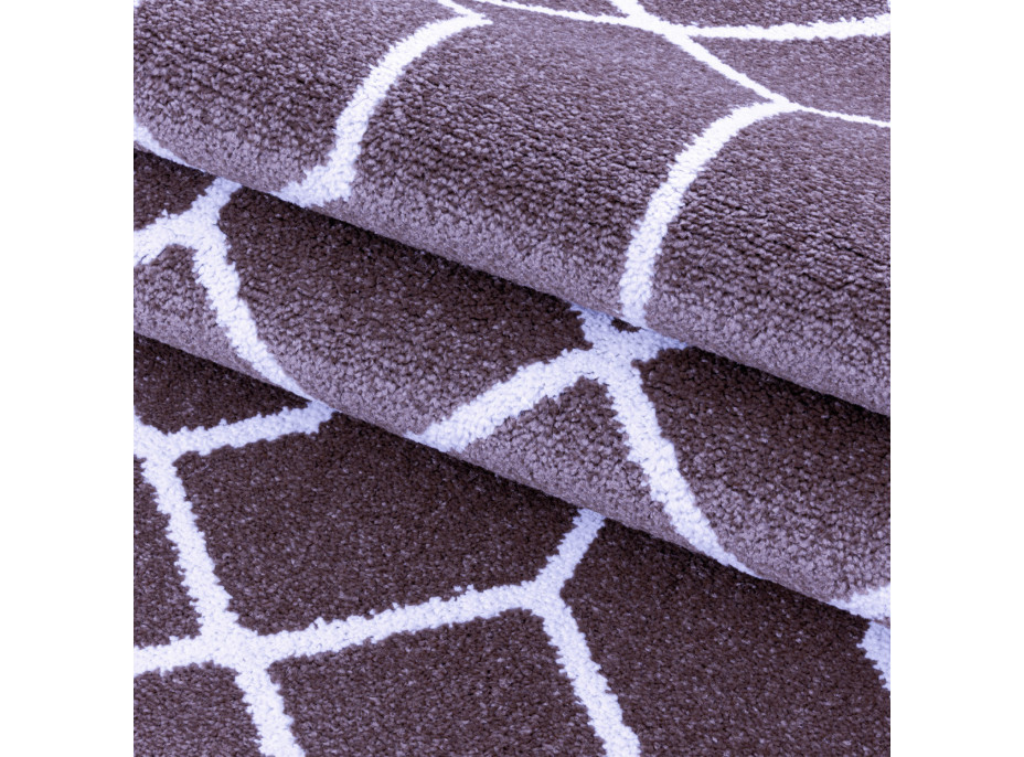 Kusový koberec Efor 3713 violet