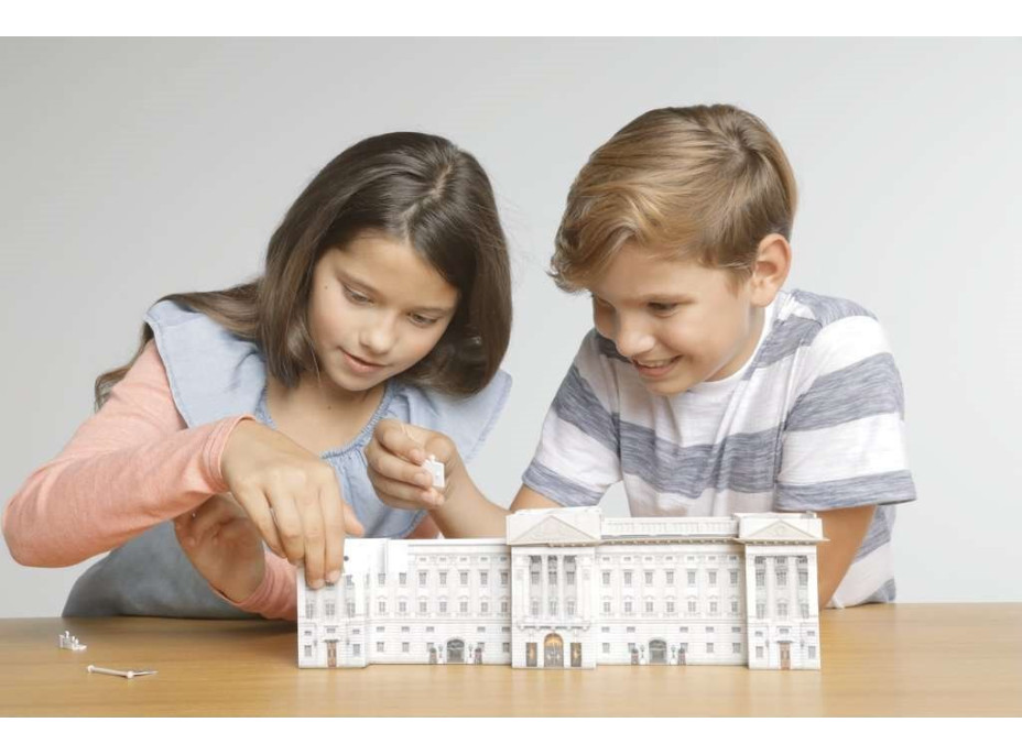 RAVENSBURGER Svietiace 3D puzzle Nočná edícia Buckinghamský palác 216 dielikov
