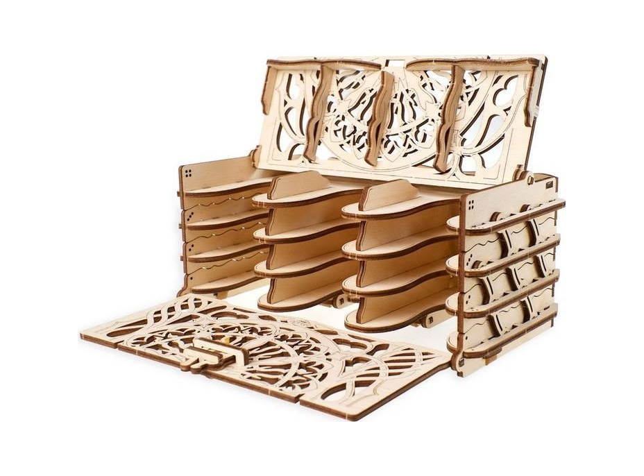 UGEARS 3D puzzle Kartový stojan 77 dielikov