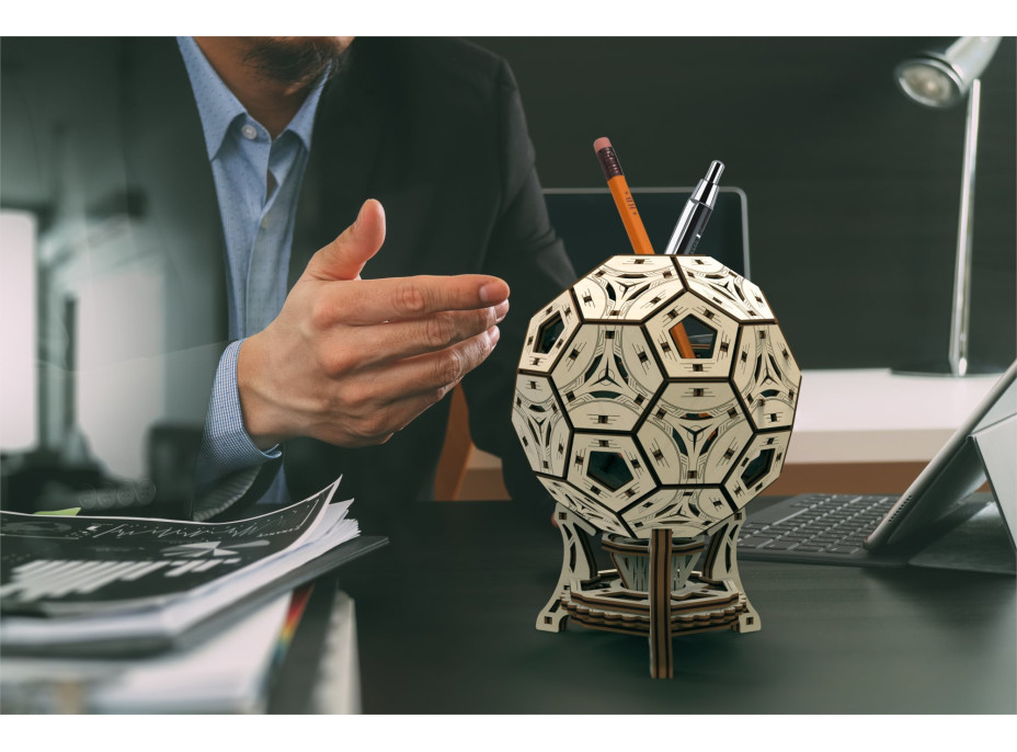WOODEN CITY 3D puzzle Multifunkčný organizér - Futbalová lopta 175 dielov