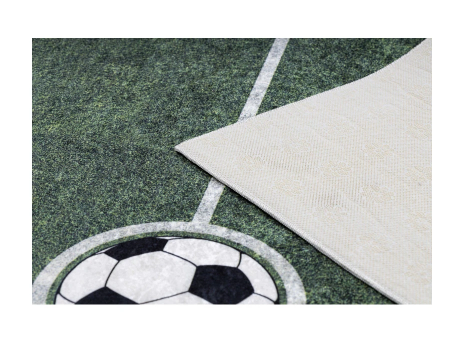 Detský kusový koberec Bambino 2138 Football green