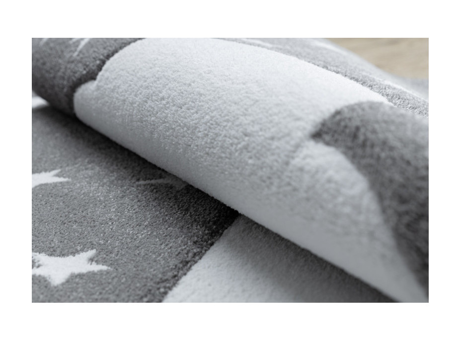 Detský kusový koberec Petit Cloud stars grey