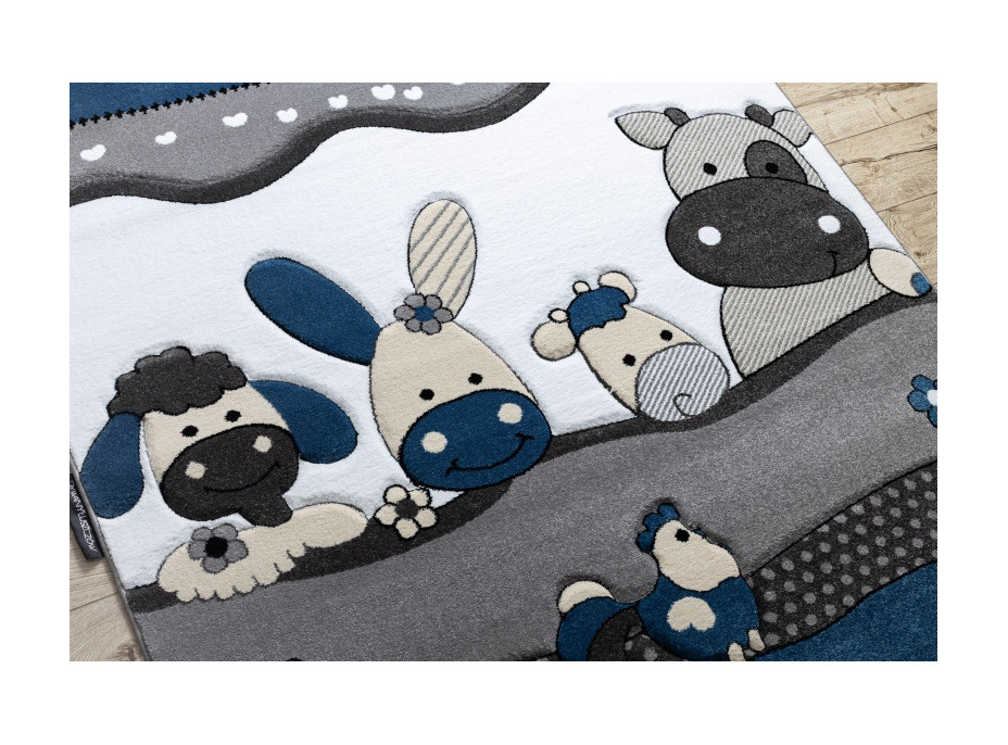 Detský kusový koberec Petit Farm animals blue